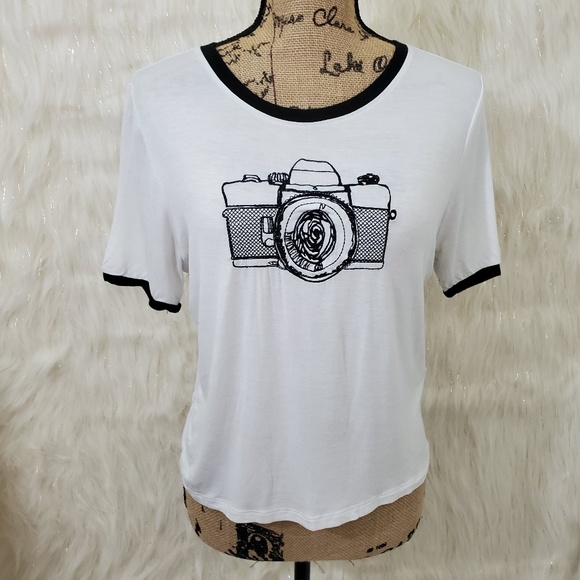 Popular Basics Tops - 🖤 5/$25 Popular Basics embroidered camera tee